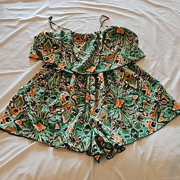 Cupshe Abstract Print Flounce Cami Romper - Picture 11 of 11